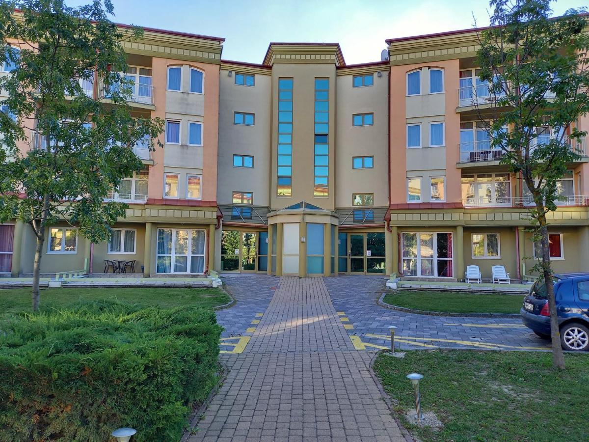 זלקרוס Karos Gold 813 Wellness Apartman מראה חיצוני תמונה